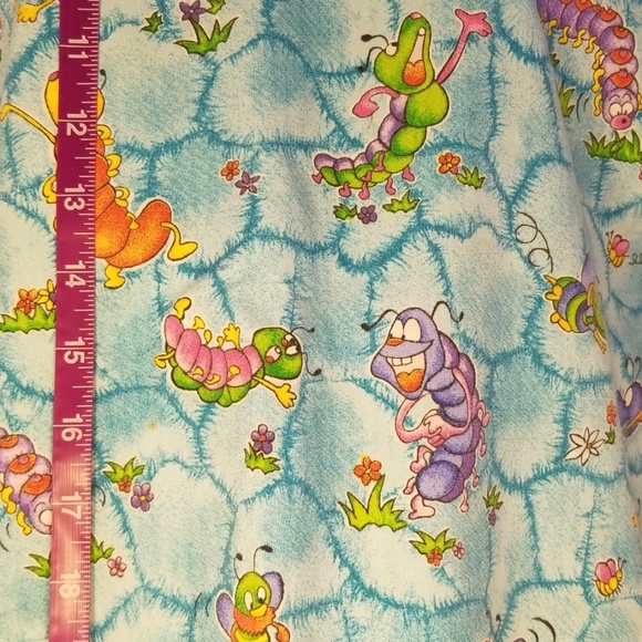 Simply basic scrub top - Picture 4 of 7